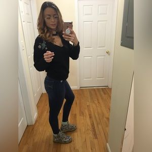 Cut Out embroidered sweatshirt